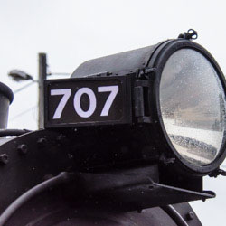 R707's headlight